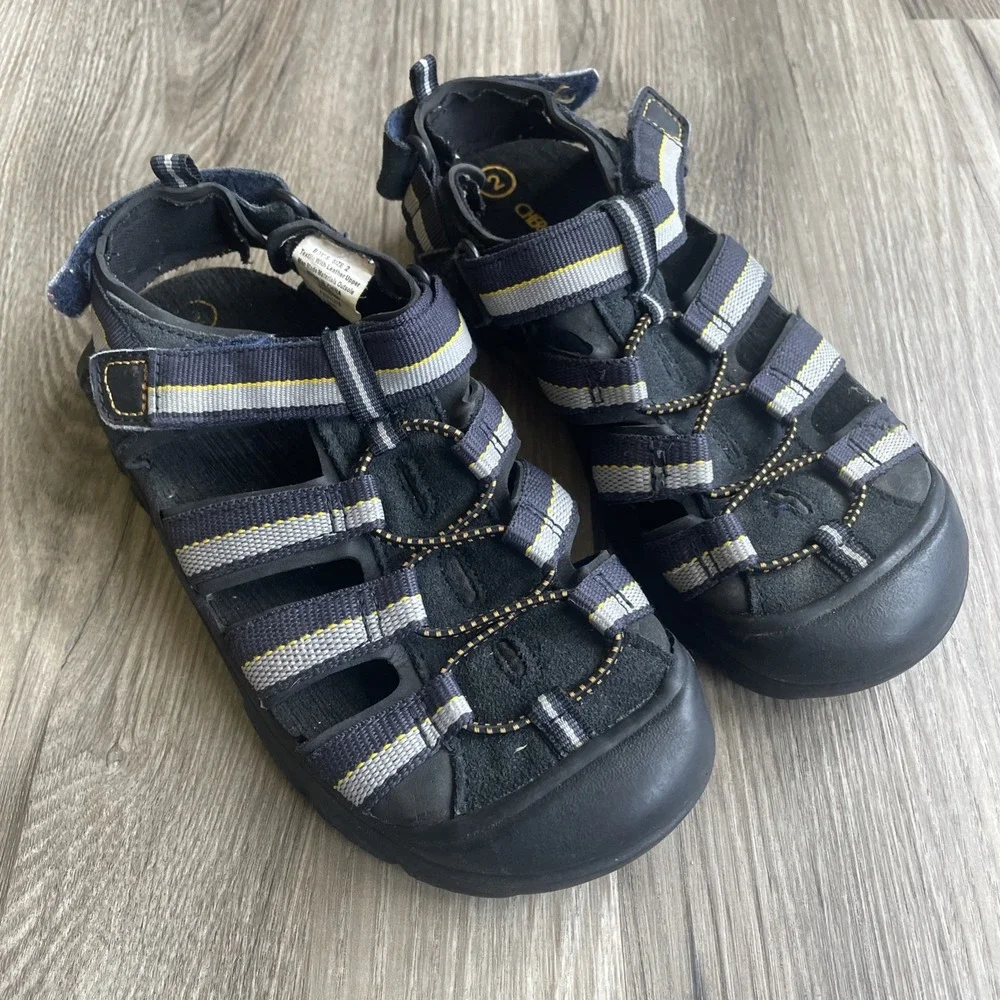Cherokee Boys SZ 2 Fisherman Sandals Blue Grey Striped Athletic Closed Toe 10/11